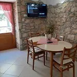 Nino Apartmán *